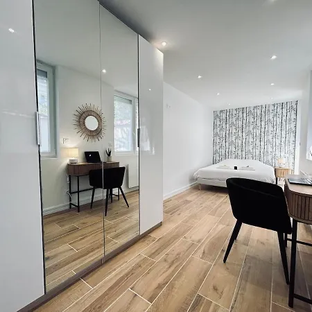 2 Lenoir T2 Spacieux Avec Jacuzzi Au Centre-ville *