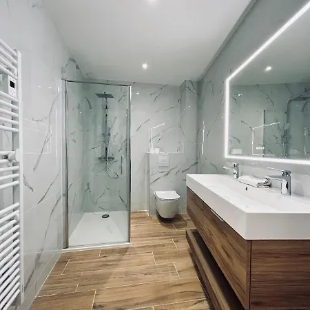 2 Lenoir T2 Spacieux Avec Jacuzzi Au Centre-ville * Ρενς