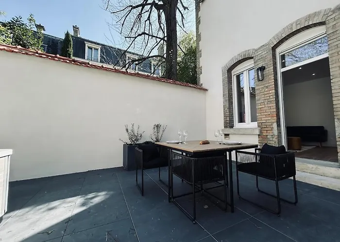 2 Lenoir T2 Spacieux Avec Jacuzzi Au Centre-ville * Reims