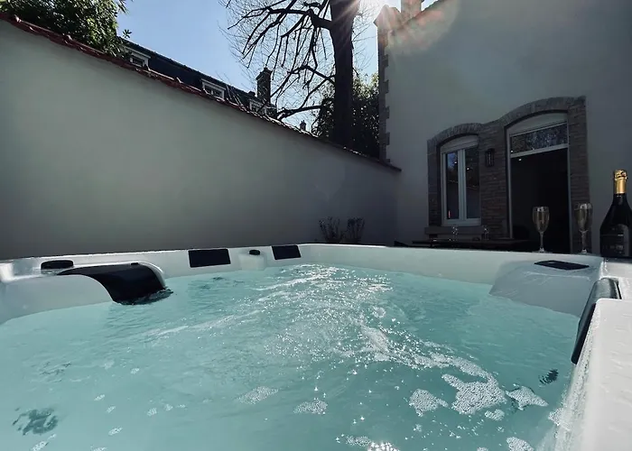 2 Lenoir T2 Spacieux Avec Jacuzzi Au Centre-ville