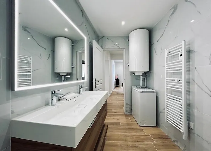 2 Lenoir T2 Spacieux Avec Jacuzzi Au Centre-ville